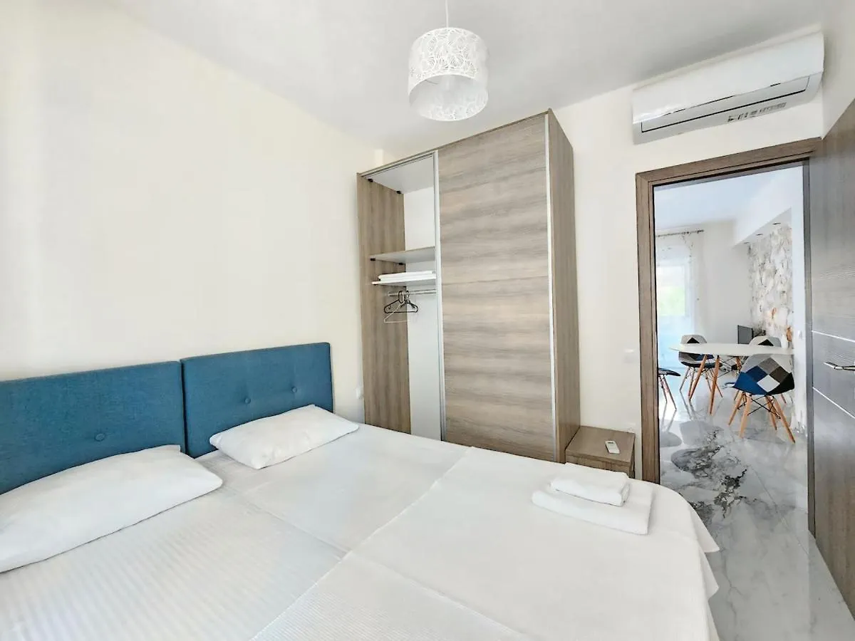 2 Bedrooms Apartment By The Sea Hanioti 0*,