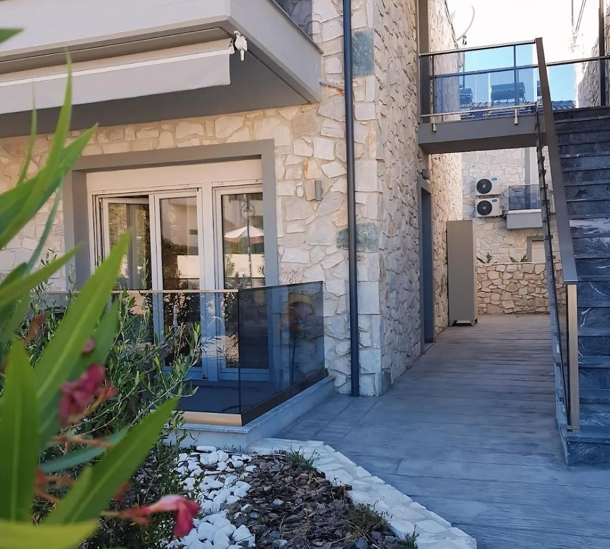 2 Bedrooms Apartment By The Sea Hanioti Greece