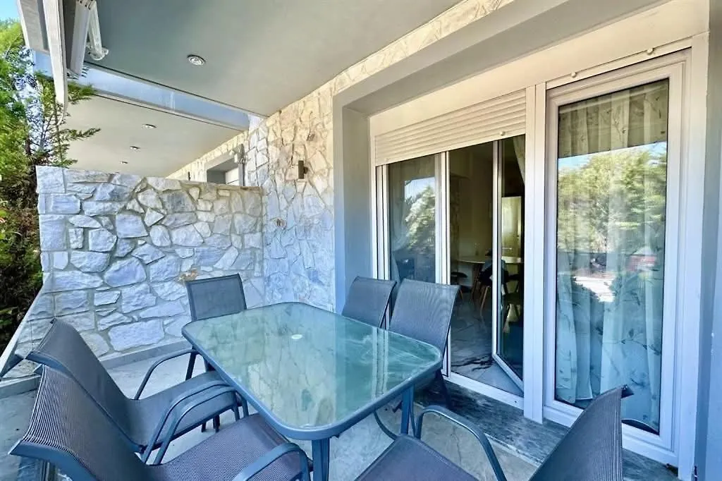 2 Bedrooms Apartment By The Sea Hanioti